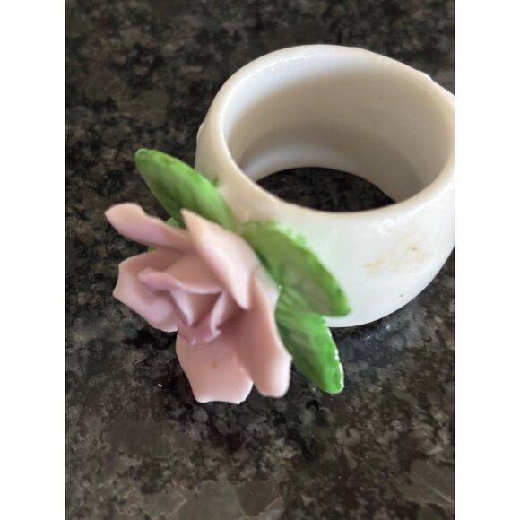 Set Of 8 Diamantine China Floral Napkin Rings Pink Roses & Yellow Daffodils - Picture 9 of 16